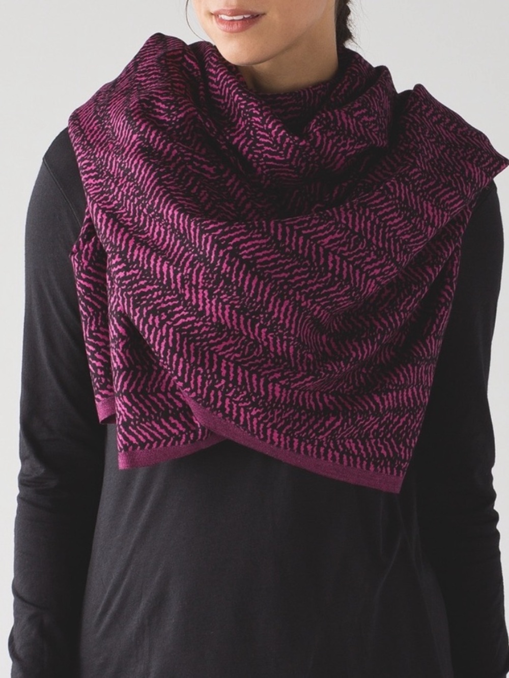 Lululemon Be Present Scarf NWT